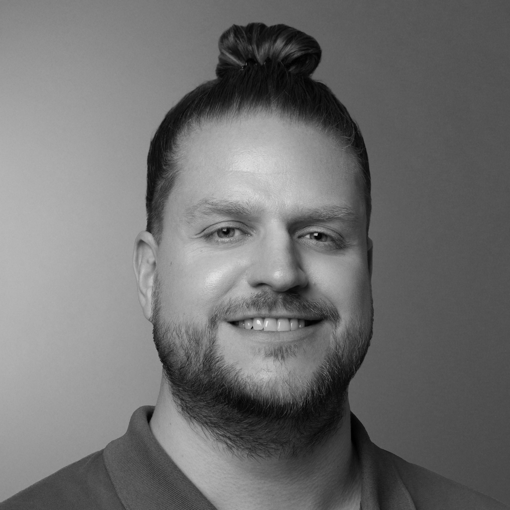 VERK Í VINNSLU 2026 - VALIN VERKEFNI 4 07 Dark Ocean producers portrait 1